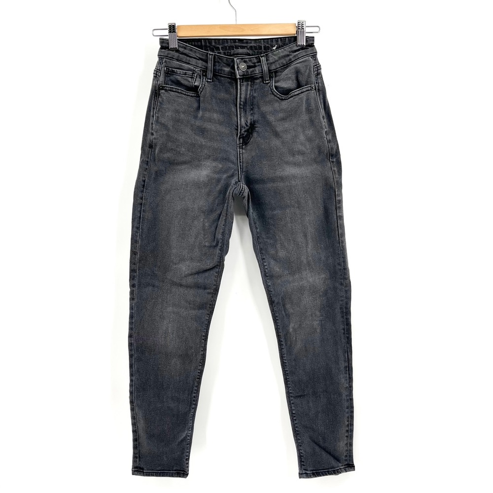 American Eagle high rise mom jeans black